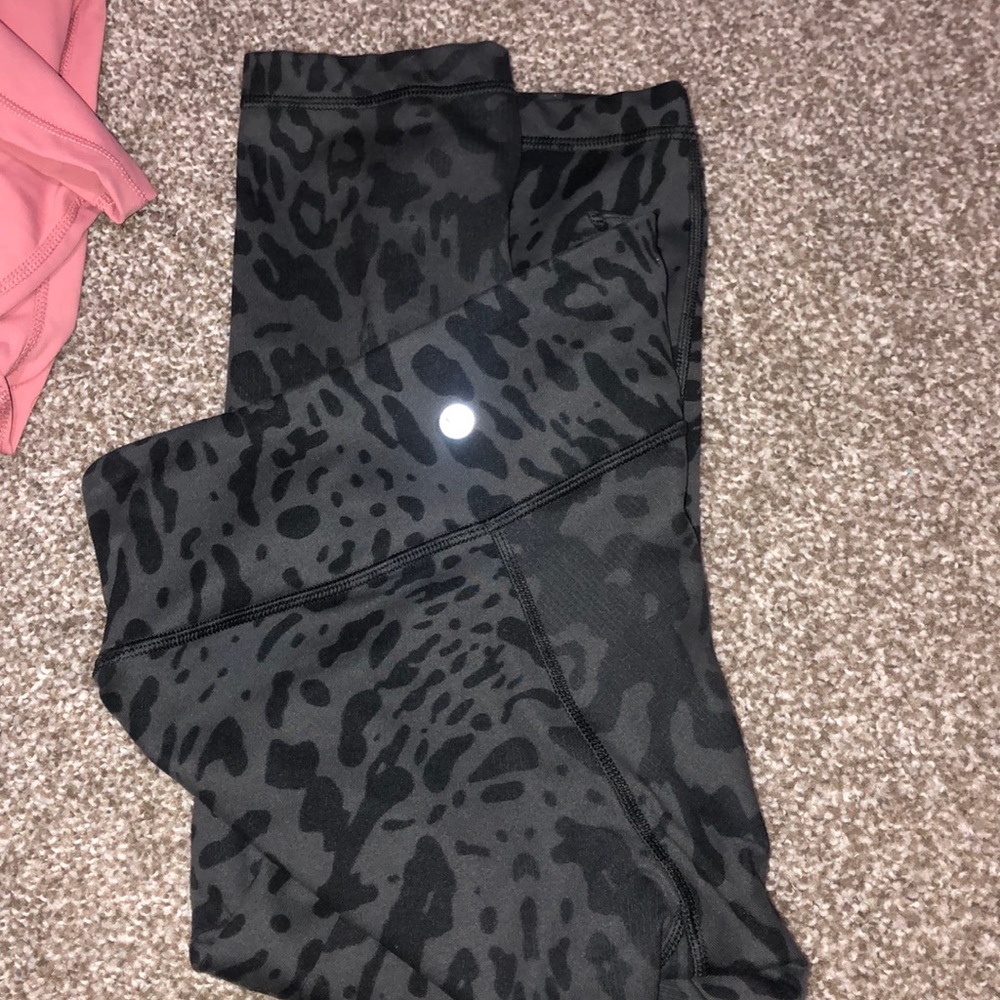 Lulu lemon cropped leggings - Picture 3 of 4